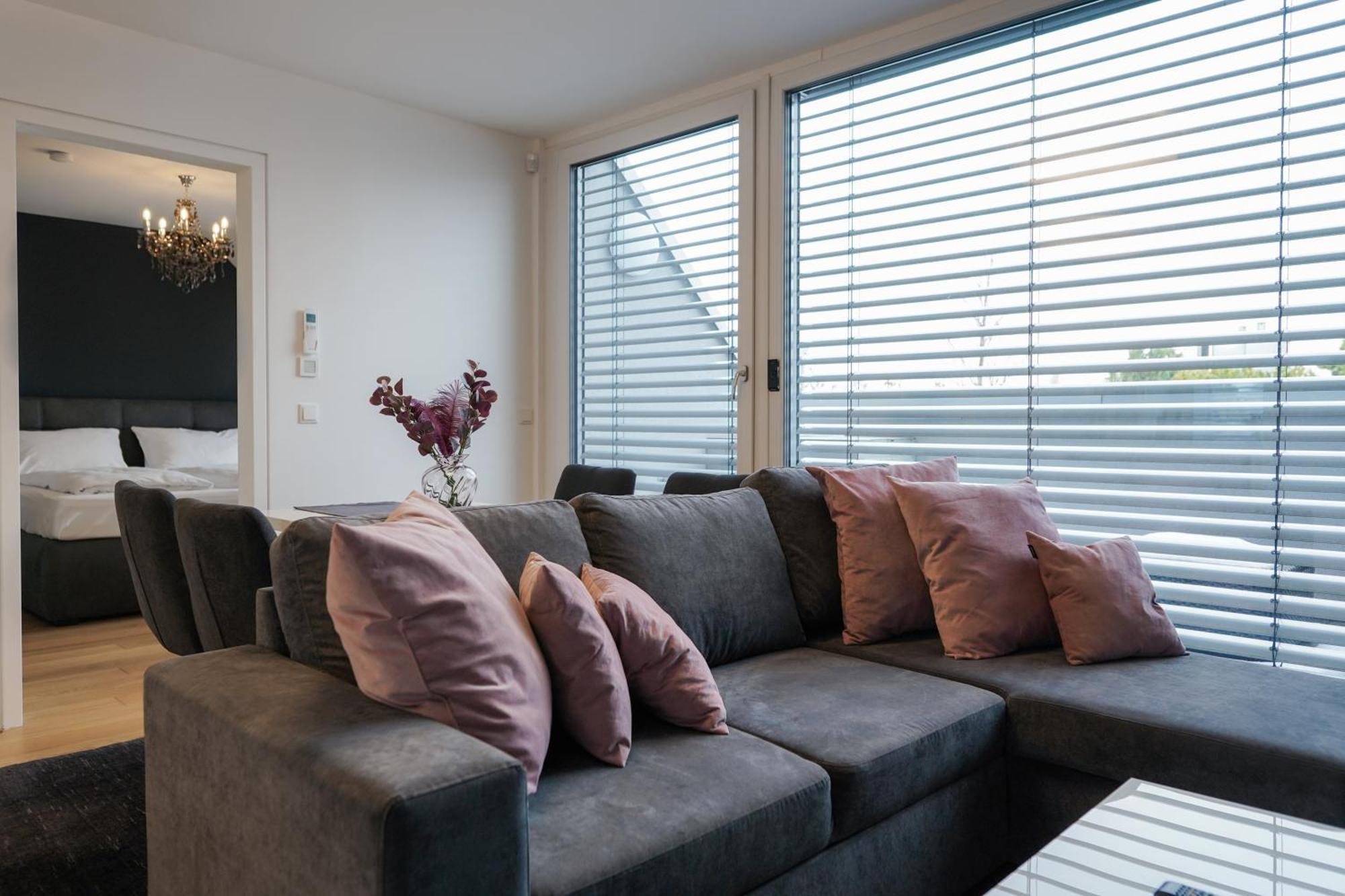 Modern Stylish Design With Free Parking Emily Apartamento *